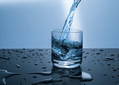 Pani pine ke fayde! 10 Benefits of water in Hindi